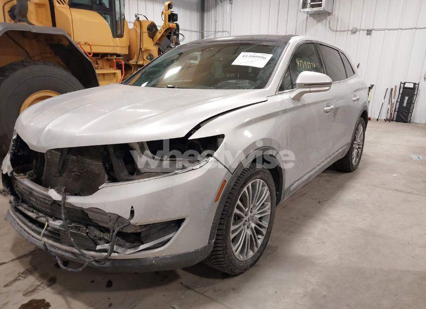 Photo 2 of 2017 Lincoln Mkx RESERVE (VIN 2LMPJ8LR6HBL18641)