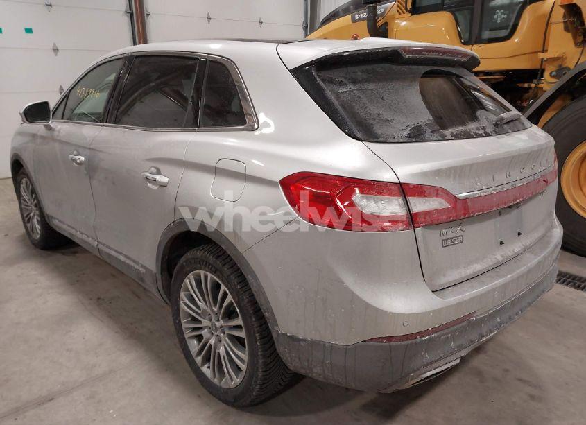 Photo 3 of 2017 Lincoln Mkx RESERVE (VIN 2LMPJ8LR6HBL18641)