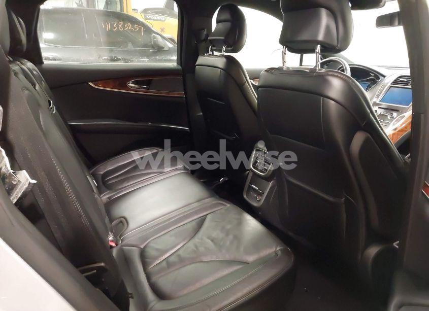 Photo 8 of 2017 Lincoln Mkx RESERVE (VIN 2LMPJ8LR6HBL18641)