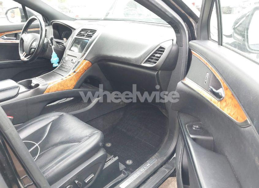 Photo 5 of 2017 Lincoln Mkx RESERVE (VIN 2LMPJ8LR8HBL51883)