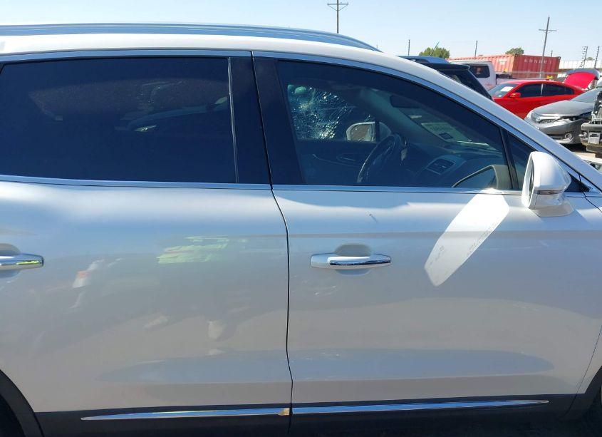 Photo 13 of 2017 Lincoln Mkx RESERVE (VIN 2LMPJ8LR9HBL51312)