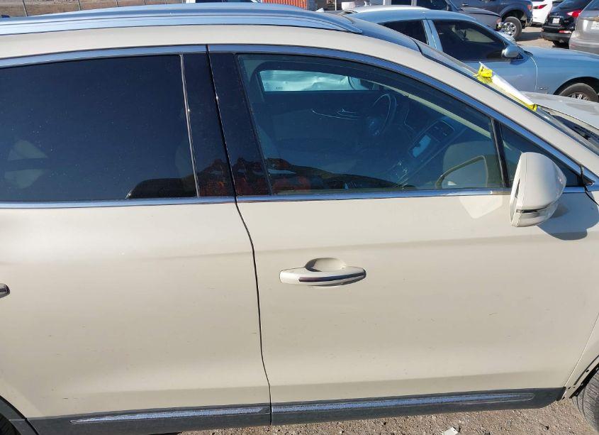 Photo 13 of 2016 Lincoln Mkx SELECT (VIN 2LMTJ6KR1GBL62291)