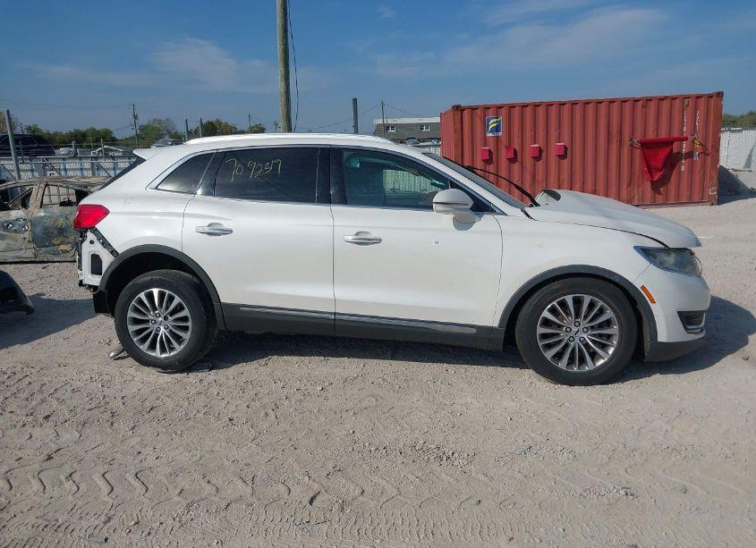 Photo 14 of 2016 Lincoln Mkx SELECT (VIN 2LMTJ6KR5GBL31867)