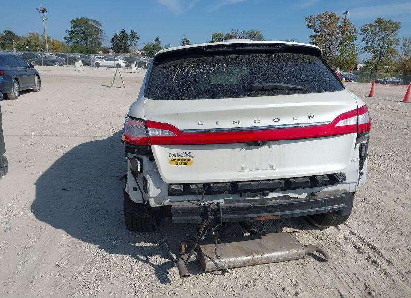 Photo 17 of 2016 Lincoln Mkx SELECT (VIN 2LMTJ6KR5GBL31867)