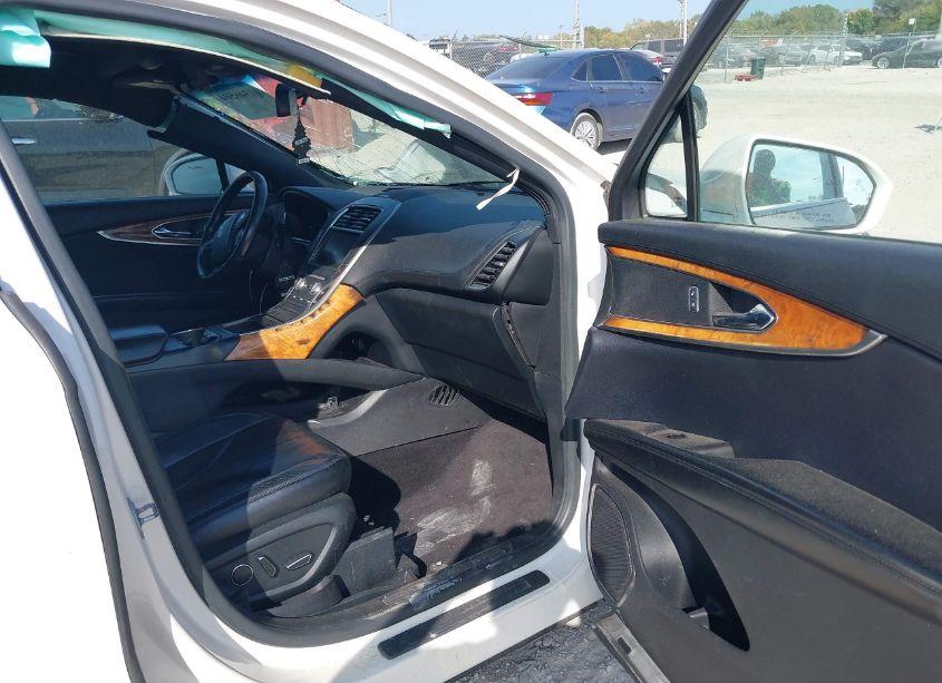 Photo 5 of 2016 Lincoln Mkx SELECT (VIN 2LMTJ6KR5GBL31867)