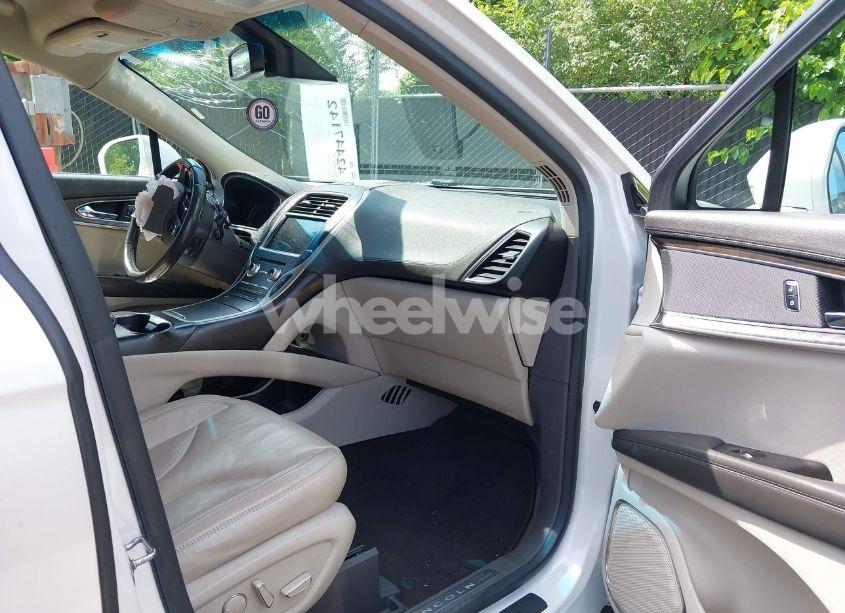 Photo 5 of 2016 Lincoln Mkx SELECT (VIN 2LMTJ6KR5GBL59698)