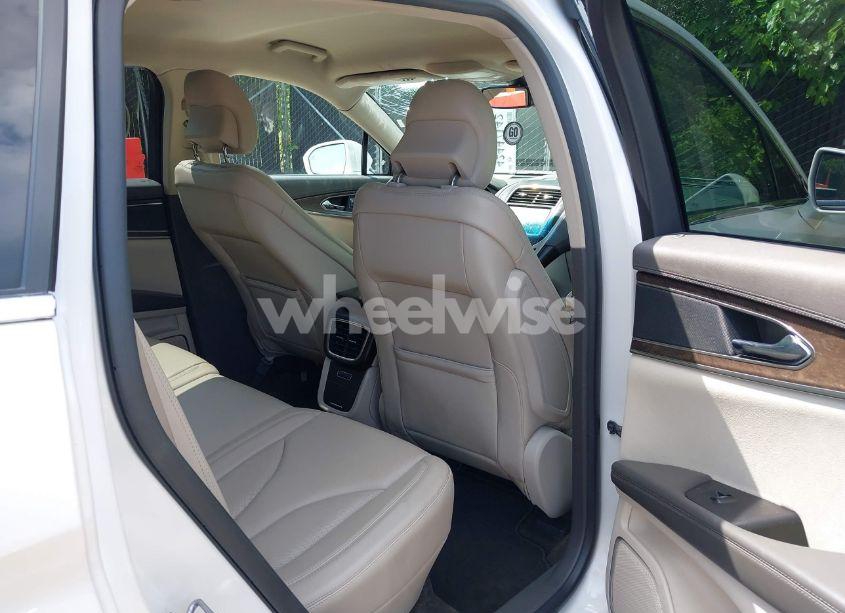 Photo 8 of 2016 Lincoln Mkx SELECT (VIN 2LMTJ6KR5GBL59698)
