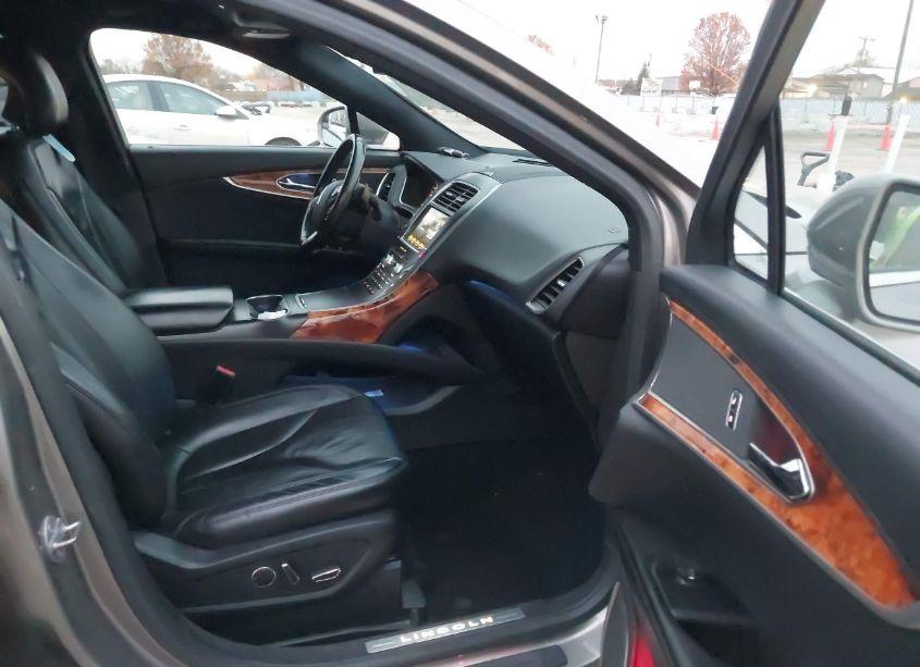 Photo 5 of 2016 Lincoln Mkx SELECT (VIN 2LMTJ6KR8GBL74244)