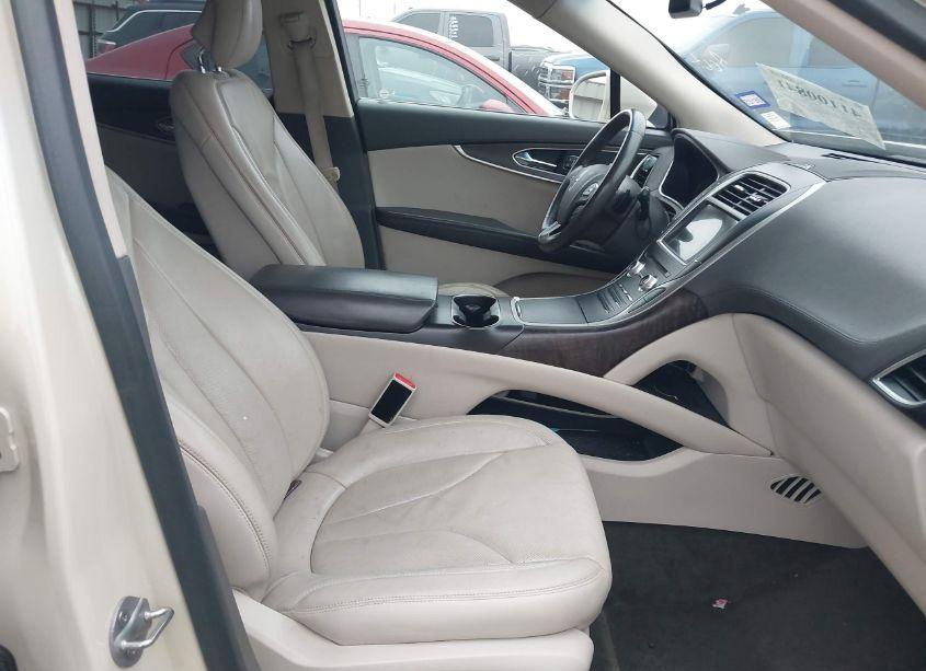 Photo 5 of 2016 Lincoln Mkx RESERVE (VIN 2LMTJ6LR9GBL52719)