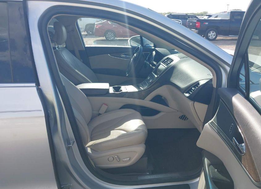 Photo 5 of 2016 Lincoln Mkx RESERVE (VIN 2LMTJ6LRXGBL30406)