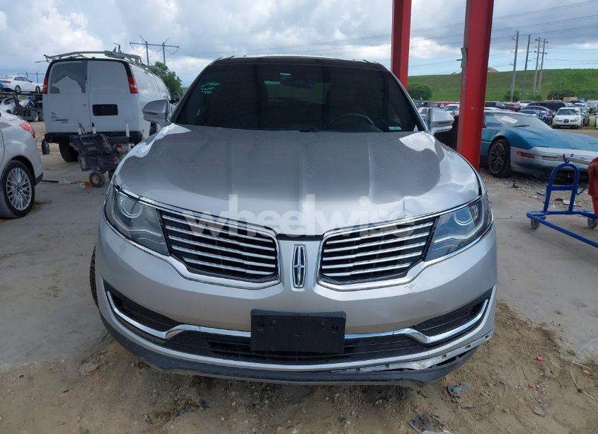 Photo 12 of 2016 Lincoln Mkx SELECT (VIN 2LMTJ8KR0GBL20738)