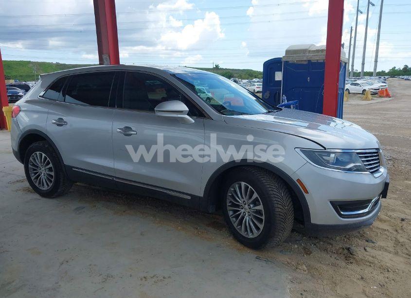 Photo 13 of 2016 Lincoln Mkx SELECT (VIN 2LMTJ8KR0GBL20738)