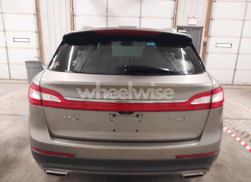 Photo 17 of 2016 Lincoln Mkx SELECT (VIN 2LMTJ8KR1GBL36883)