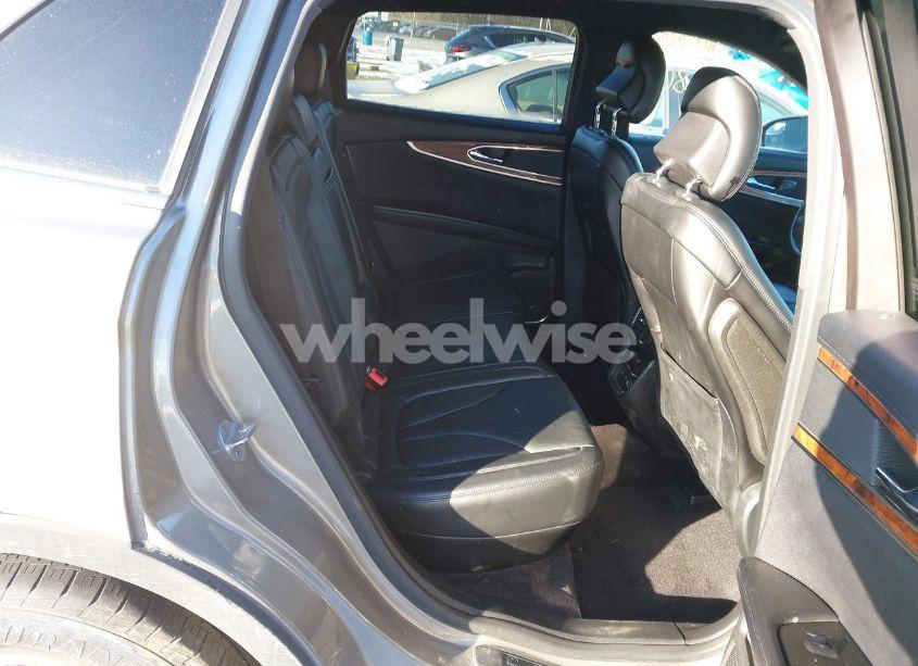 Photo 8 of 2016 Lincoln Mkx SELECT (VIN 2LMTJ8KR1GBL36883)