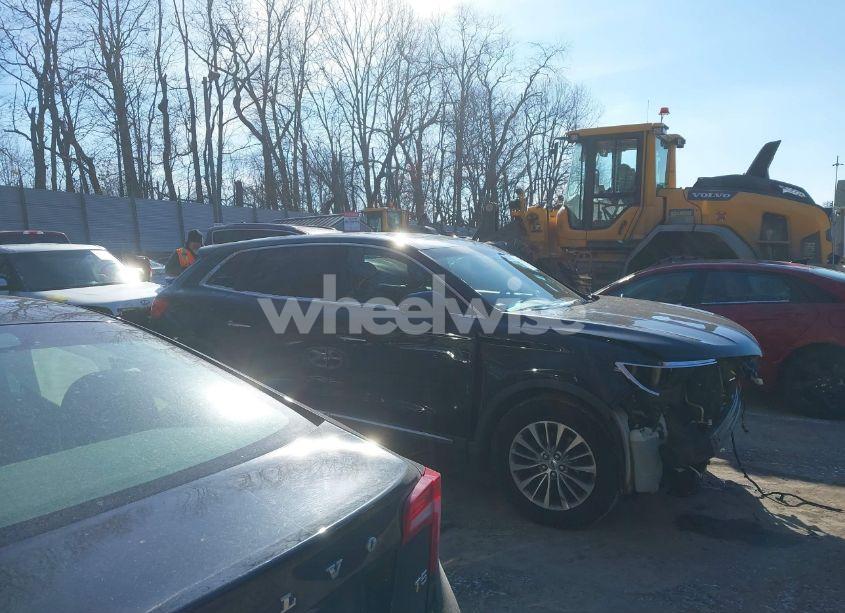 Photo 14 of 2016 Lincoln Mkx SELECT (VIN 2LMTJ8KR7GBL24348)