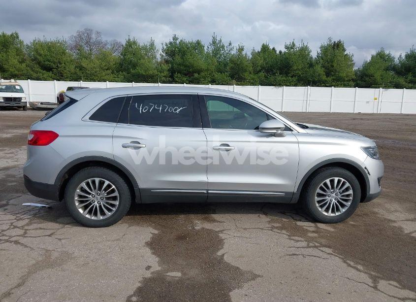 Photo 13 of 2016 Lincoln Mkx SELECT (VIN 2LMTJ8KR8GBL25590)