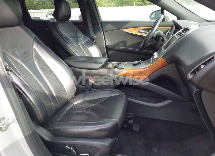 Photo 5 of 2016 Lincoln Mkx SELECT (VIN 2LMTJ8KR8GBL25590)