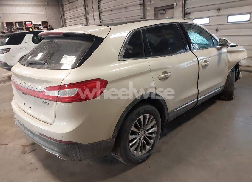 Photo 4 of 2016 Lincoln Mkx SELECT (VIN 2LMTJ8KR8GBL38159)