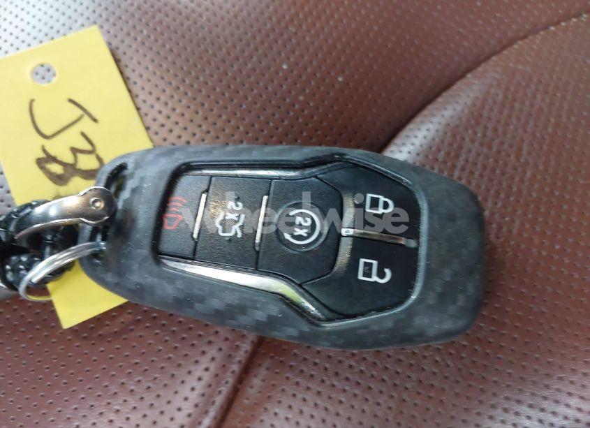 Photo 11 of 2016 Lincoln Mkx RESERVE (VIN 2LMTJ8LP1GBL20762)