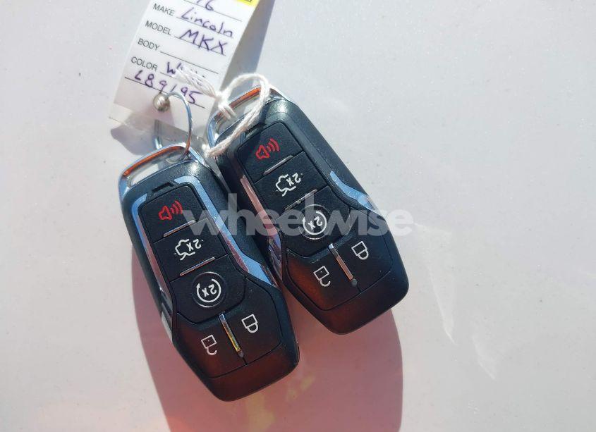 Photo 11 of 2016 Lincoln Mkx RESERVE (VIN 2LMTJ8LP7GBL89195)