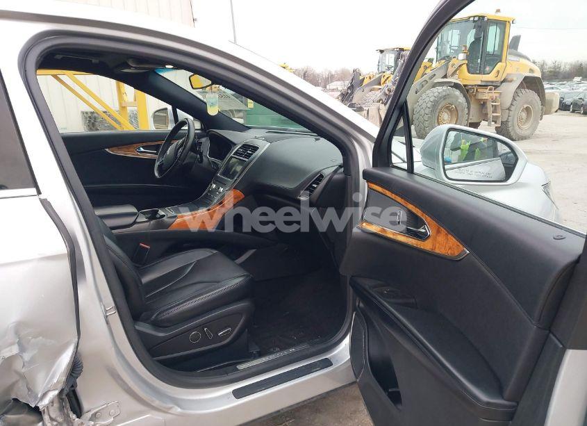 Photo 5 of 2016 Lincoln Mkx RESERVE (VIN 2LMTJ8LR0GBL64107)