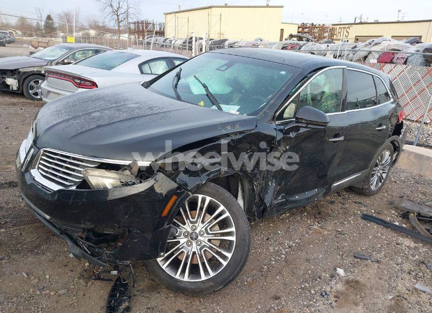Photo 2 of 2016 Lincoln Mkx RESERVE (VIN 2LMTJ8LR5GBL74695)