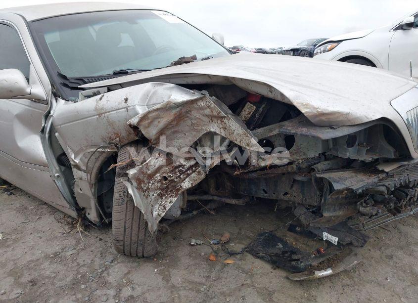 Photo 6 of 2010 Lincoln Town CAR SIGNATURE LIMITED (VIN 2LNBL8CV1AX631246)