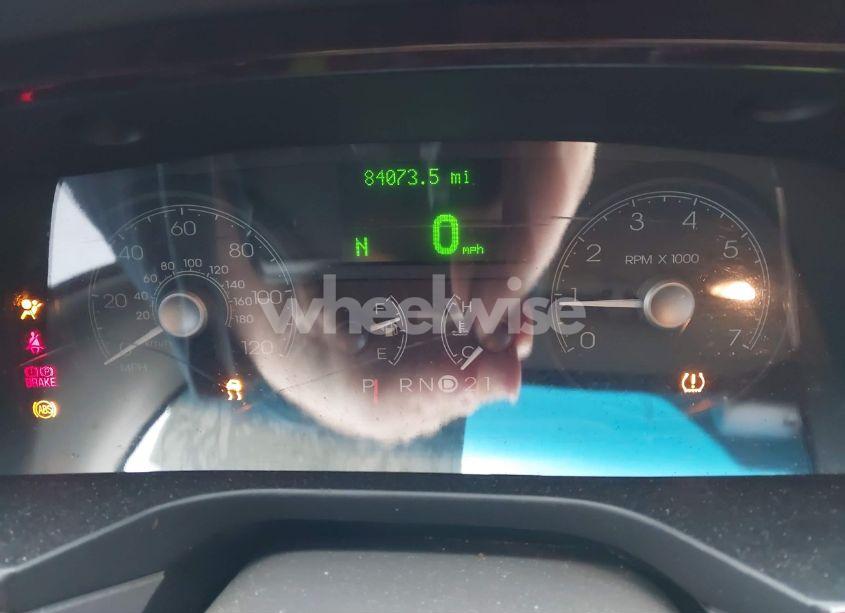 Photo 7 of 2010 Lincoln Town CAR SIGNATURE LIMITED (VIN 2LNBL8CV1AX631246)