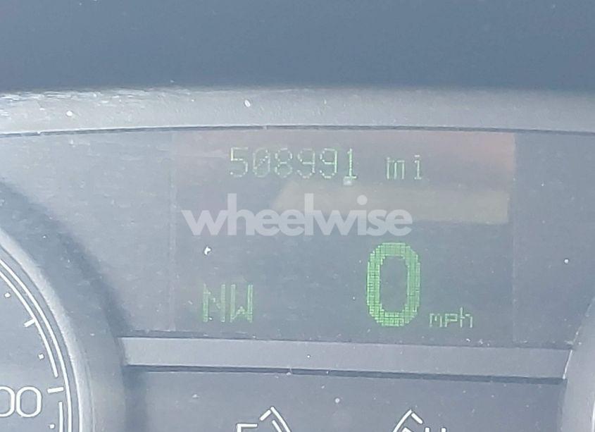 Photo 7 of 2010 Lincoln Town CAR SIGNATURE LIMITED (VIN 2LNBL8CVXAX615692)