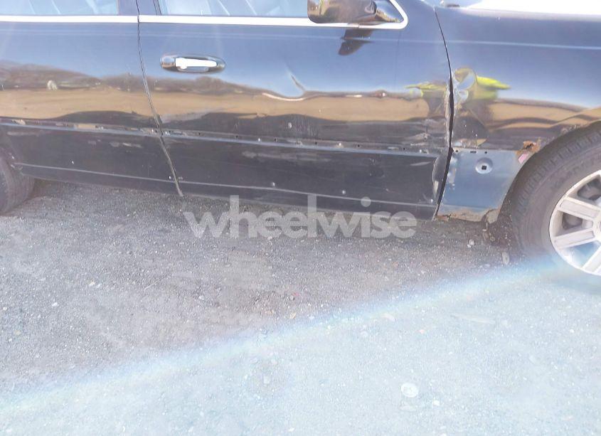 Photo 6 of 2011 Lincoln Town CAR EXECUTIVE L (VIN 2LNBL8EV5BX758287)