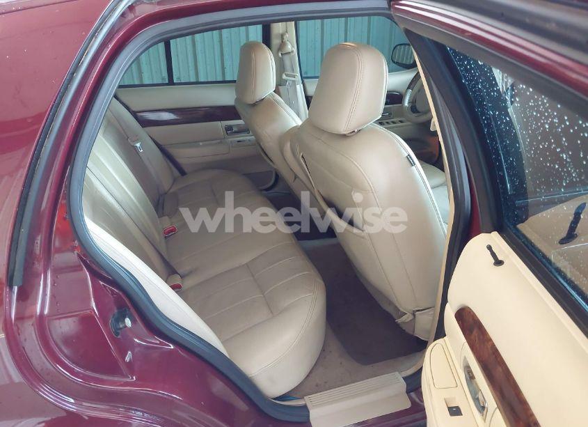 Photo 8 of 2010 Mercury Grand MARQUIS LS (FLEET ONLY) (VIN 2MEBM7FV2AX601761)