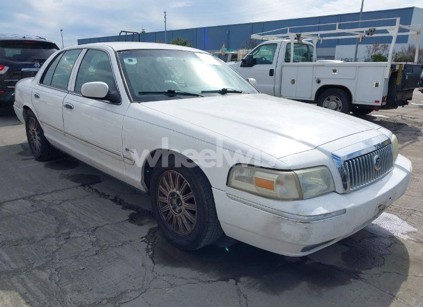 2010 Mercury Grand MARQUIS LS (FLEET ONLY) (VIN 2MEBM7FV4AX618013) main photo