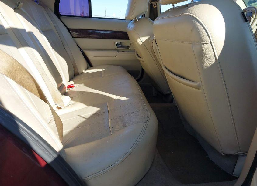 Photo 8 of 2010 Mercury Grand MARQUIS LS (FLEET ONLY) (VIN 2MEBM7FVXAX609980)