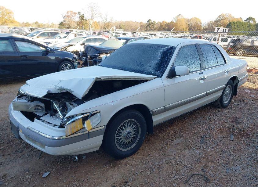 Photo 2 of 1992 Mercury Grand MARQUIS LS (VIN 2MECM75W8NX751460)