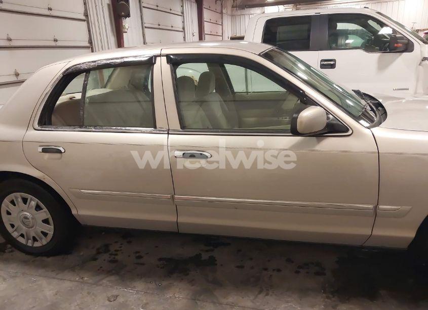 Photo 14 of 2006 Mercury Grand MARQUIS GS (VIN 2MEFM74V26X636702)