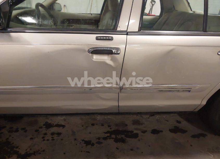 Photo 18 of 2006 Mercury Grand MARQUIS GS (VIN 2MEFM74V26X636702)