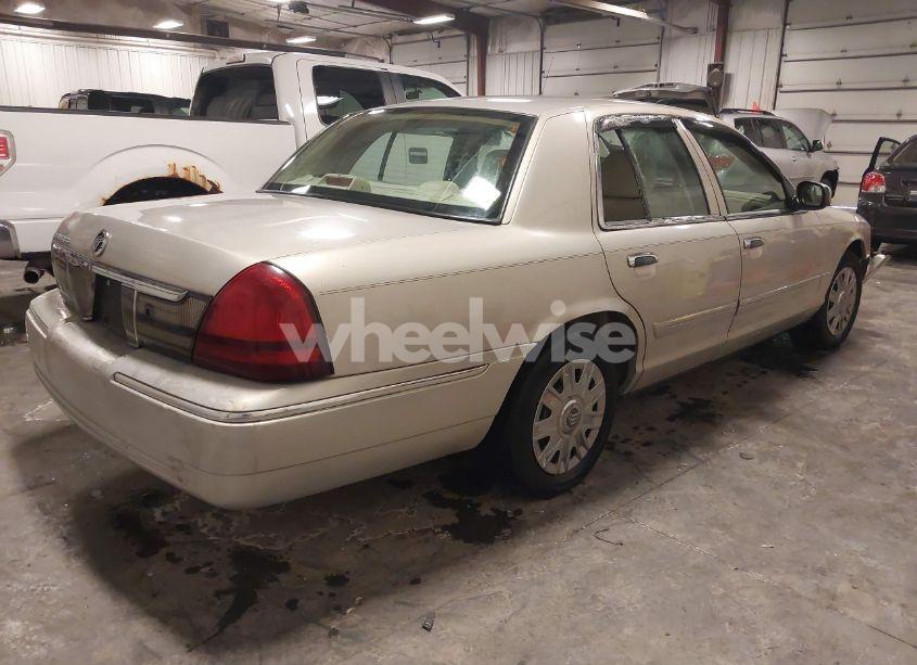 Photo 4 of 2006 Mercury Grand MARQUIS GS (VIN 2MEFM74V26X636702)
