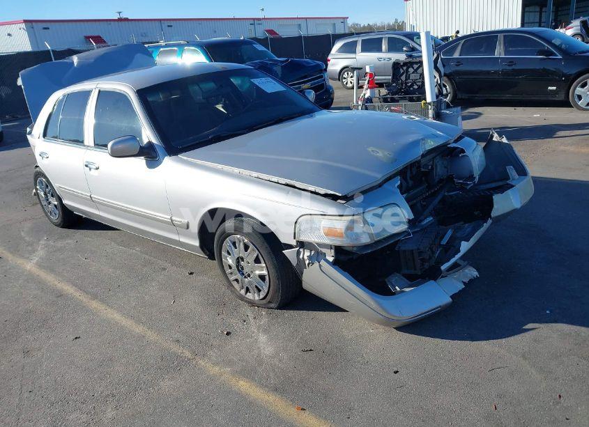 2007 Mercury Grand MARQUIS GS (VIN 2MEFM74V27X612272) main photo