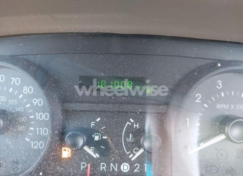 Photo 15 of 2007 Mercury Grand MARQUIS GS (VIN 2MEFM74V27X612272)