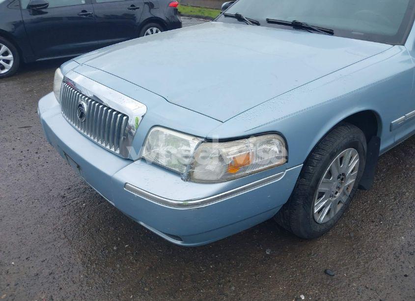 Photo 6 of 2007 Mercury Grand MARQUIS GS (VIN 2MEFM74V27X618105)