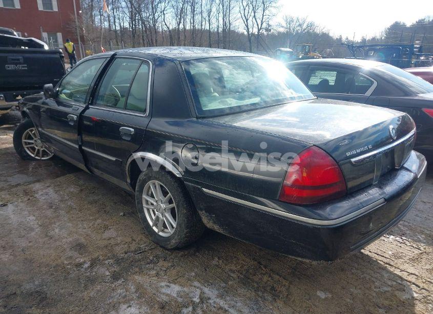 Photo 3 of 2008 Mercury Grand MARQUIS GS (VIN 2MEFM74V28X600625)