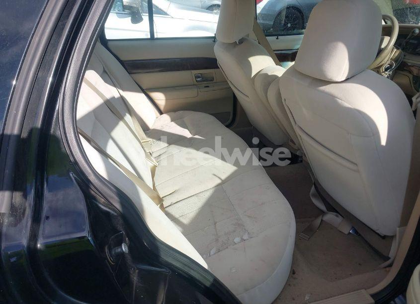 Photo 8 of 2008 Mercury Grand MARQUIS GS (VIN 2MEFM74V28X600625)