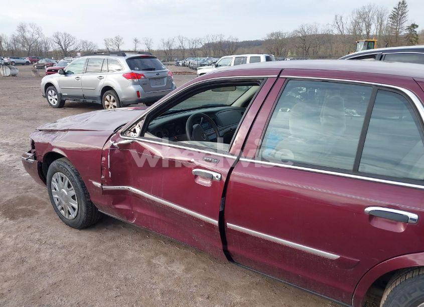 Photo 13 of 2008 Mercury Grand MARQUIS GS (VIN 2MEFM74V28X631406)