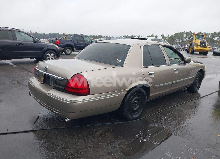 Photo 4 of 2006 Mercury Grand MARQUIS GS (VIN 2MEFM74V46X609355)