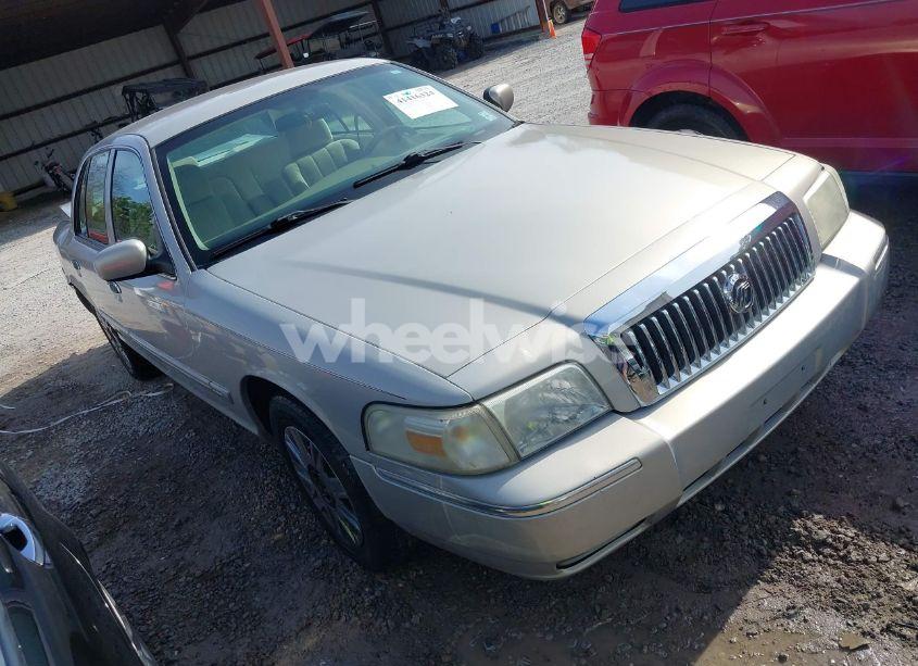 2008 Mercury Grand MARQUIS GS (VIN 2MEFM74V48X610346) main photo