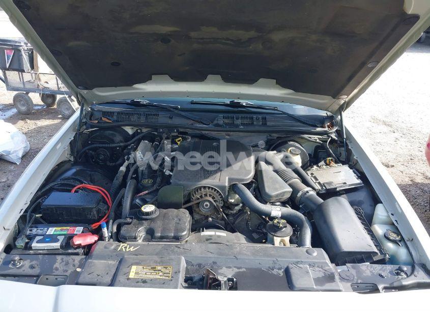 Photo 10 of 2008 Mercury Grand MARQUIS GS (VIN 2MEFM74V48X610346)