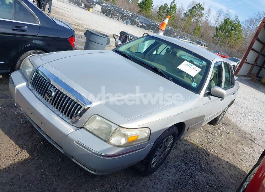 Photo 2 of 2008 Mercury Grand MARQUIS GS (VIN 2MEFM74V48X610346)