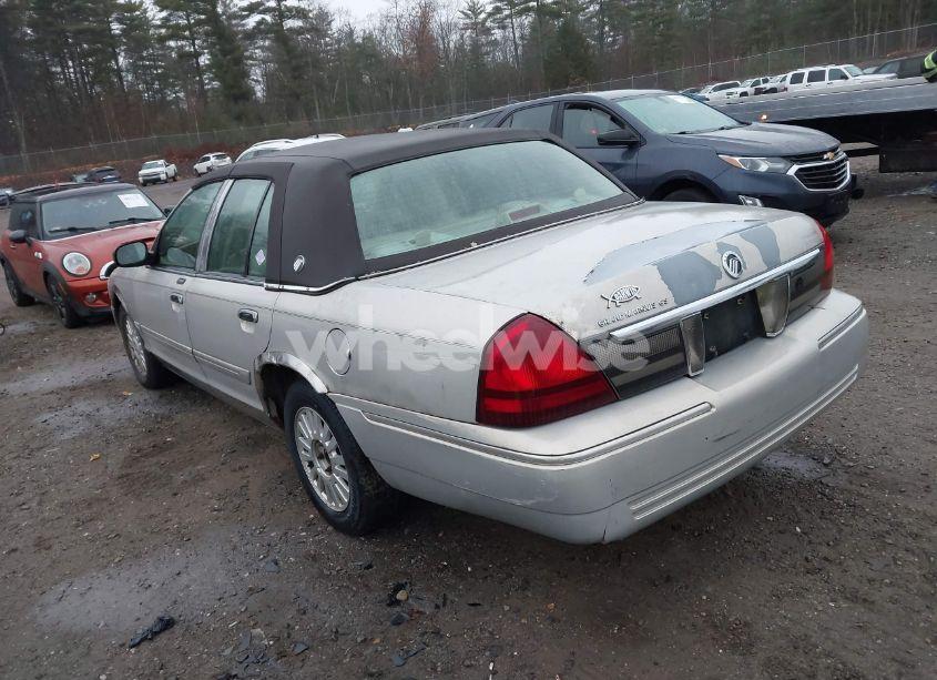 Photo 3 of 2008 Mercury Grand MARQUIS GS (VIN 2MEFM74V48X620794)
