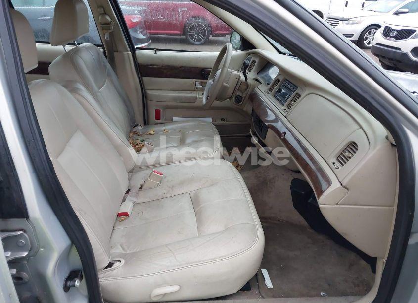 Photo 5 of 2008 Mercury Grand MARQUIS GS (VIN 2MEFM74V48X620794)