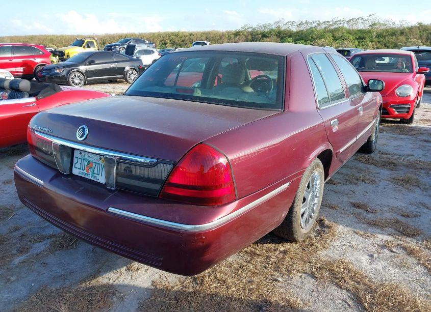 Photo 4 of 2007 Mercury Grand MARQUIS GS (VIN 2MEFM74V57X621256)